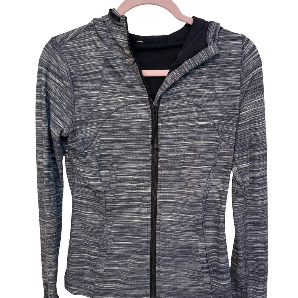 Lululemon Athletica Gray Patterned Zip-Up Jacket